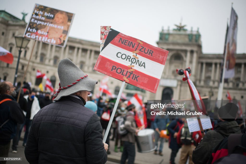 Anti-Lockdown And Anti-Vaccination Protesters March In Vienna