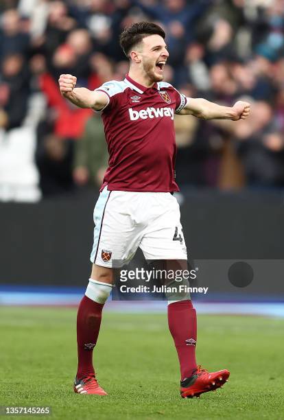 Declan Rice of West Ham United celebrates after their sides victory in the Premier League match between West Ham United and Chelsea at London Stadium...