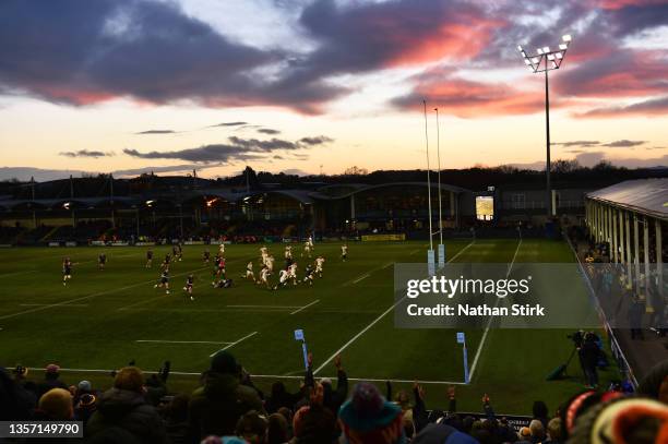 Will Chudley of Worcester Warriors breaks through the Wasps defence and scores a try during the Gallagher Premiership Rugby match between Worcester...