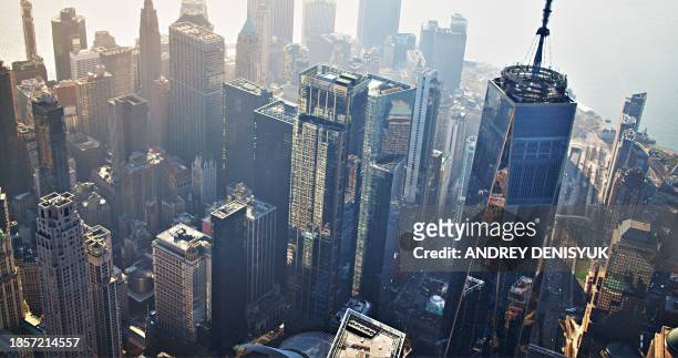 wtc and manhattan financial district. morining. - aerial new york fotografías e imágenes de stock
