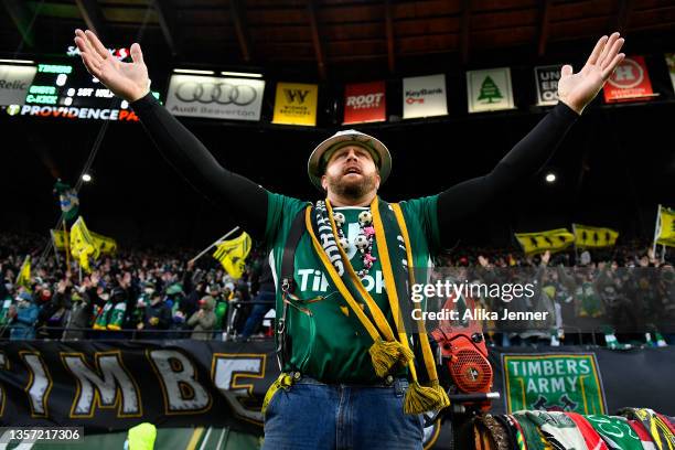 Timbers Fans Portland Timbers Fans Photos and Premium High Res Pictures - Getty Images