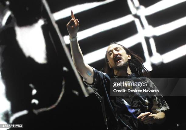 Steve Aoki performs on stage during Audacy Beach Festival at Fort Lauderdale Beach Park on December 04, 2021 in Fort Lauderdale, Florida.