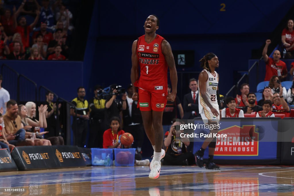 NBL Rd 1 - Perth v Cairns