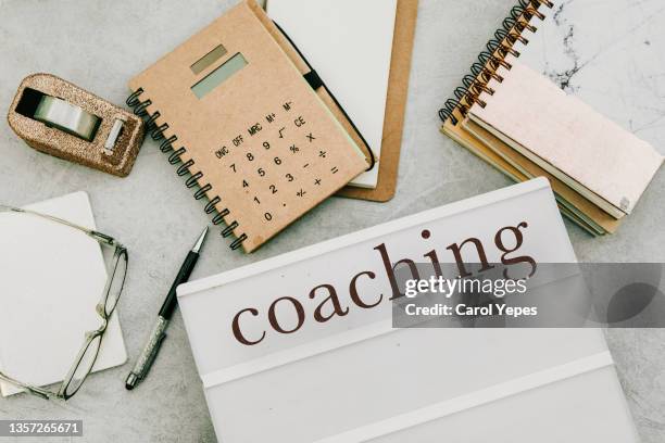 coaching text in desktop - help single word stock pictures, royalty-free photos & images