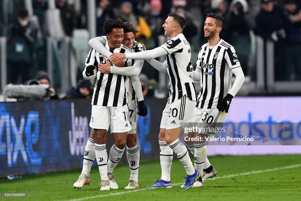 Juventus v Genoa CFC - Serie A