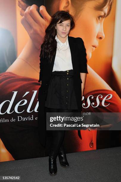 Mylene Jampanoi attends 'La Delicatesse' Paris Premiere on December 13, 2011 in Paris, France.