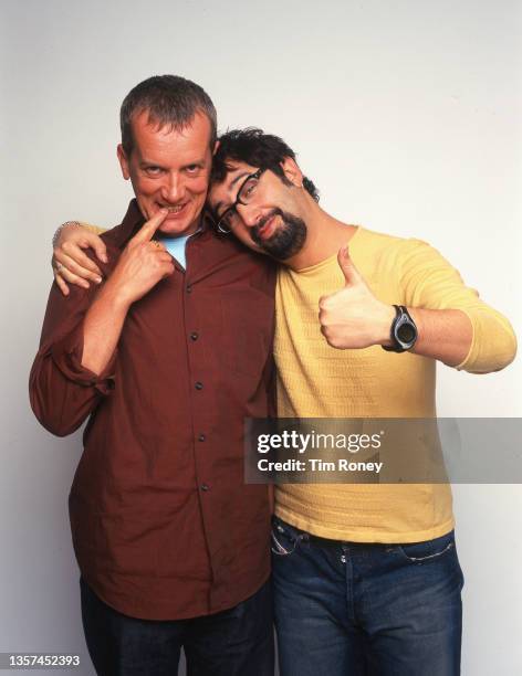 British comedians Frank Skinner and David Baddiel, circa 2000.