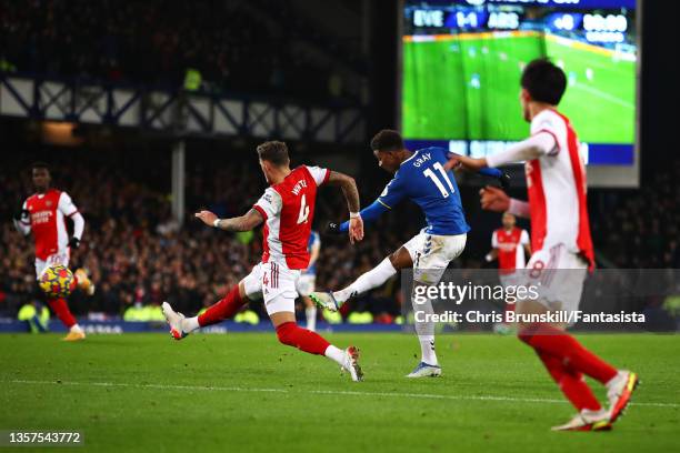 Demarai Gray of Everton scores his sides second goal during the Premier League match between Everton and Arsenal at Goodison Park on December 06,...