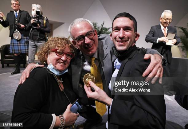 Angrist 22 Joshua David Angrist Stock Photos, High-Res Pictures, and Images ...