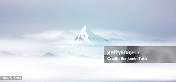 illustrations, cliparts, dessins animés et icônes de lever de soleil dans un paysage de montagnes enneigées avec brouillard - glacier