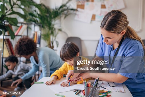 323 fotografias e imagens de Enfermeira Desenho - Getty Images