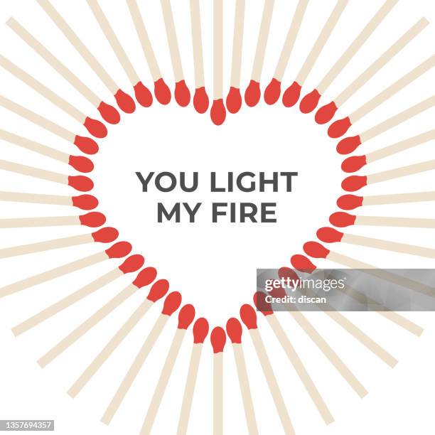 illustrations, cliparts, dessins animés et icônes de carte de la saint-valentin. tu allumes mon feu. allumette brûlante avec citation d’inspiration. - allumette bâton