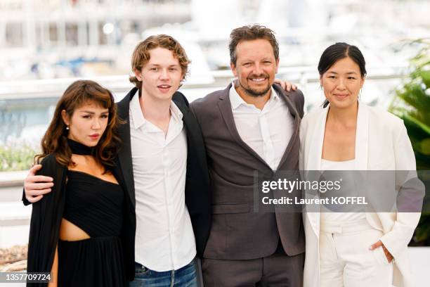 Mercedes Kilmer, Jack Kilmer, Leo Scott and Ting Poo le 7 juillet 2021 lors du Festival de Cannes.