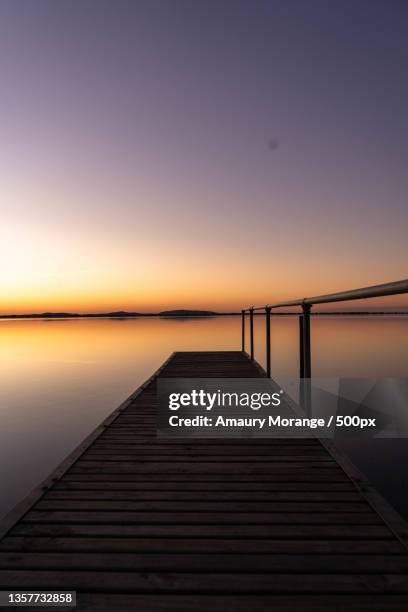 one week in australia,scenic view of sea against clear sky during sunset,victoria,australia - ponton photos et images de collection