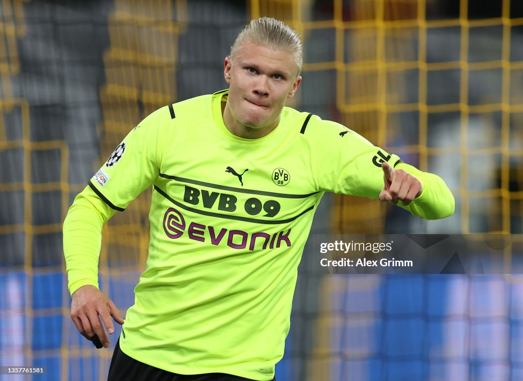Borussia Dortmund v Besiktas: Group C - UEFA Champions League