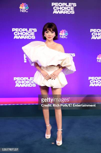 Pictured: Sarah Hyland arrives to the 2021 People's Choice Awards held at Barker Hangar on December 7, 2021 in Santa Monica, California.