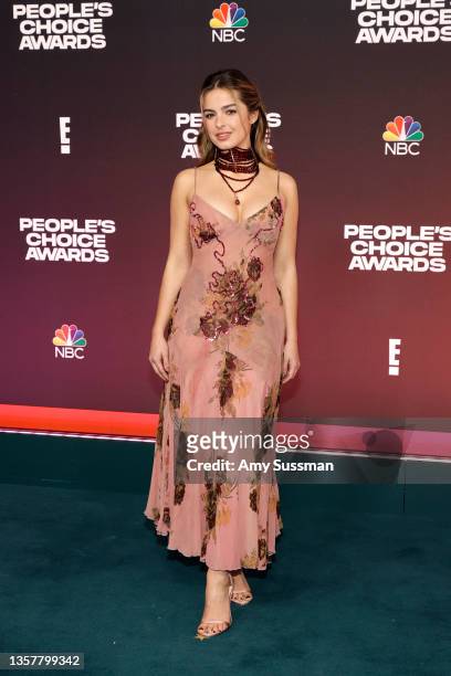 Addison Rae attends the 47th Annual People's Choice Awards at Barker Hangar on December 07, 2021 in Santa Monica, California.
