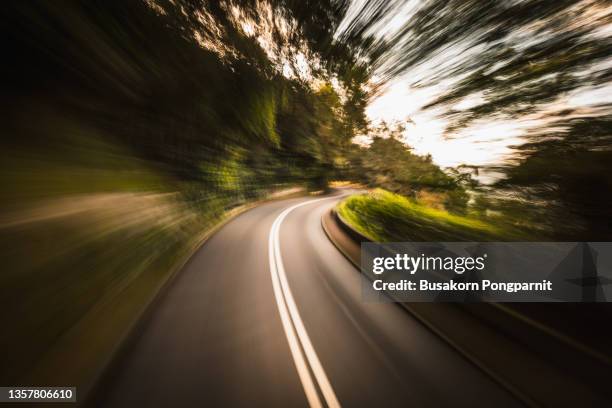 mountain road - long road bildbanksfoton och bilder