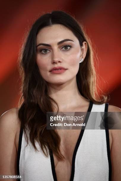 Phoebe Tonkin arrives ahead of the 2021 AACTA Awards Presented by Foxtel Group at the Sydney Opera House on December 08, 2021 in Sydney, Australia.