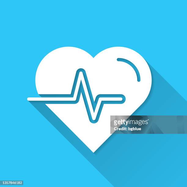 ilustrações, clipart, desenhos animados e ícones de batimentos cardíacos - pulso cardíaco. ícone em fundo azul - design plano com sombra longa - taking pulse