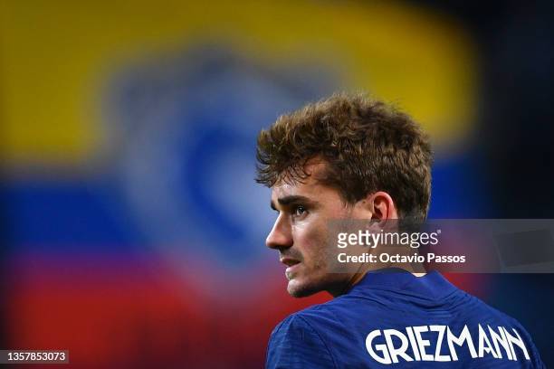 Antoine Griezmann of Atletico Madrid looks on during the UEFA Champions League group B match between FC Porto and Atletico Madrid at Estadio do...