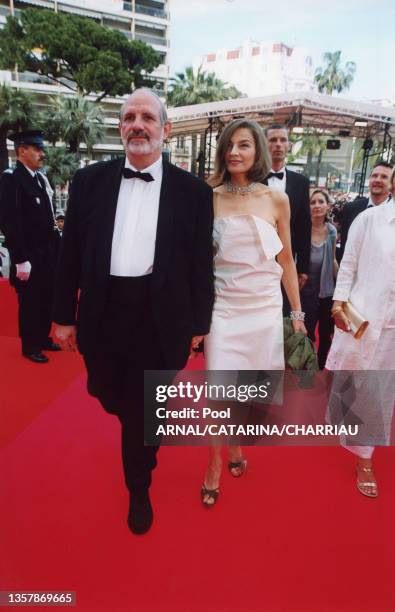 Brian De Palma et Elli Medeiros lors du Festival de Cannes en mai 2000