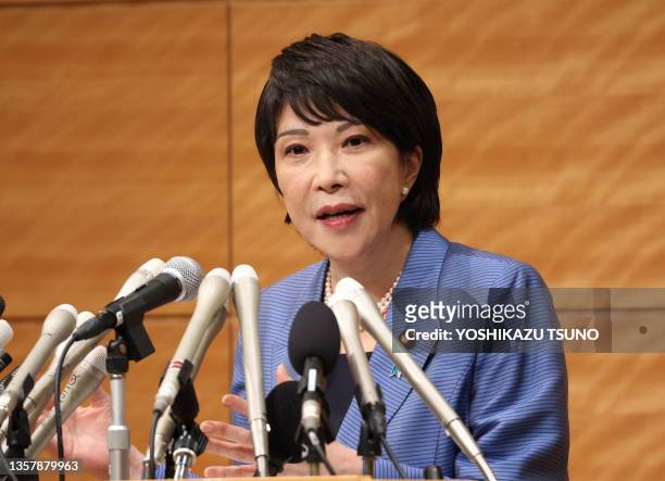 Portrait de la femme politique japonaise Sanae Takaichi le 8 septembre 2021 à Tokyo.