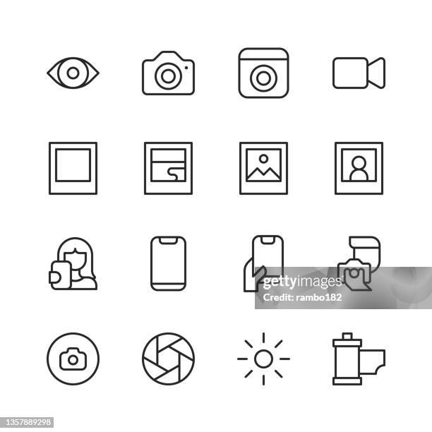 stockillustraties, clipart, cartoons en iconen met photography line icons. editable stroke, contains such icons as camera, exposure, eye, film, image, influencer,, movie, party, photo, photo book, photography, picture, security camera, selfie, social media, television, trim, video, video call, webcam. - flitser