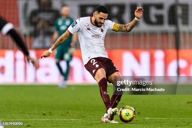 Dylan Bronn of FC Metz looks to pass the ball during the Ligue 1 Uber Eats match between Nice and Metz at Allianz Riviera on November 27, 2021 in...