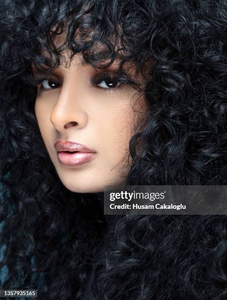 Curly Model 962 Curly Haired Models Stock Photos, High-Res Pictures, and Images ...