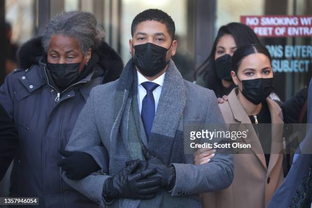 Former "Empire" actor Jussie Smollett leaves the Leighton Criminal Courts Building as the jury begins deliberation during his trial on December 8,...