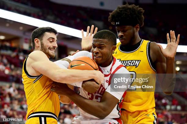 Liddell of the Ohio State Buckeyes battles for a rebound against Antonio Rizzuto and Charles Thompson of the Towson Tigers during the second half at...