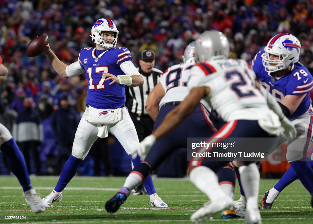 New England Patriots v Buffalo Bills