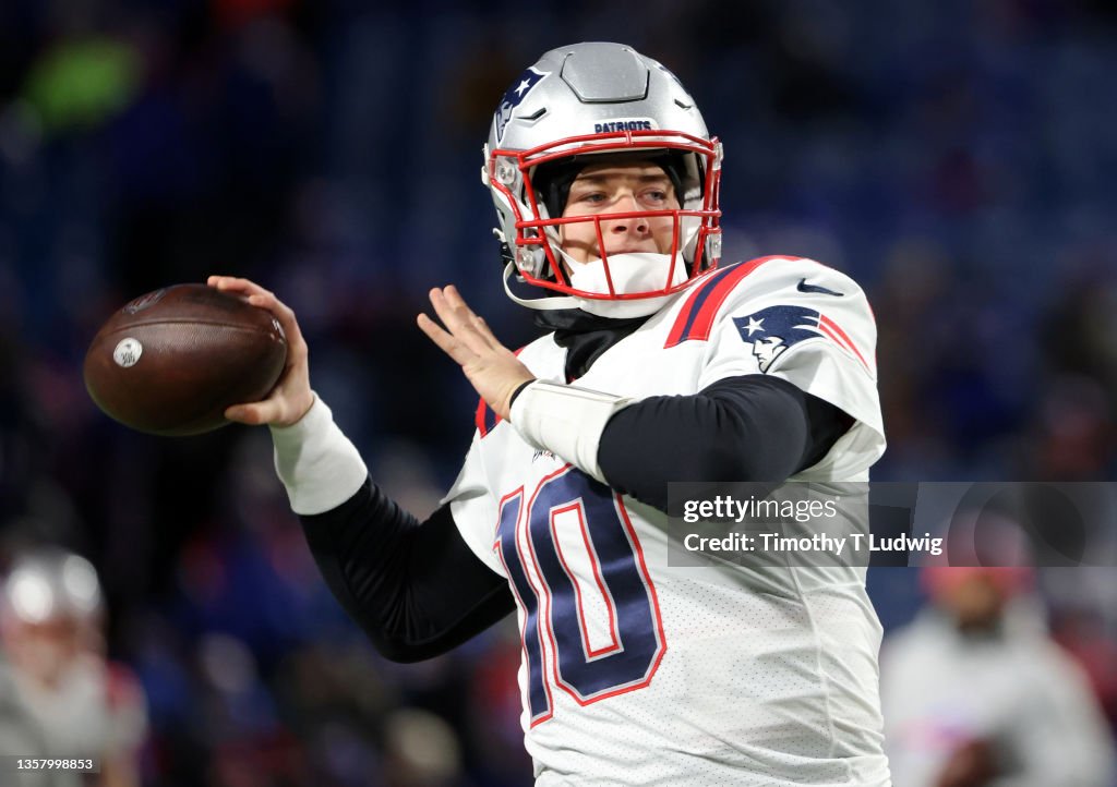 New England Patriots v Buffalo Bills