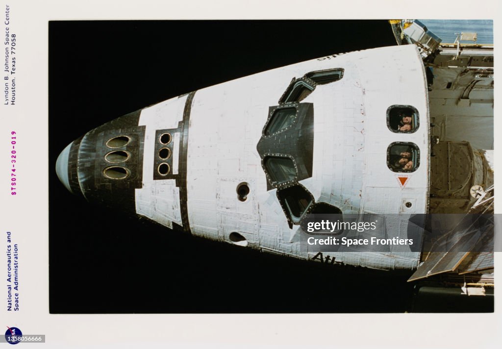 STS-74 Joint Space Shuttle Atlantis/Mir