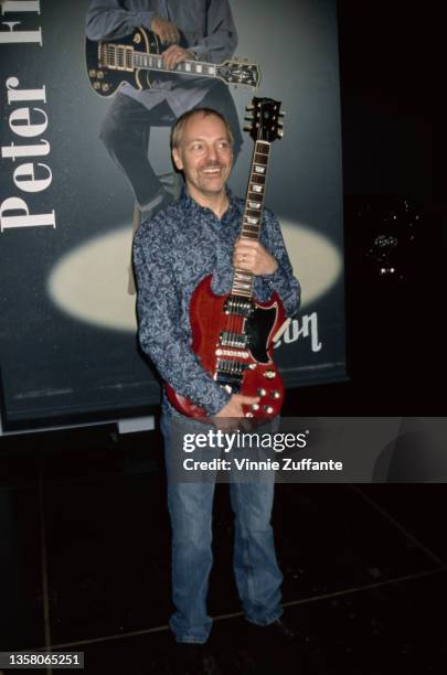 British singer, songwriter and guitarist Peter Frampton attends the 2001 Orville H Gibson Awards, held at the Petersen Automotive Museum in Los...