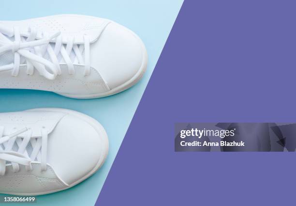 trendy 2022 purple color very peri - purple shoes heels stock pictures, royalty-free photos & images