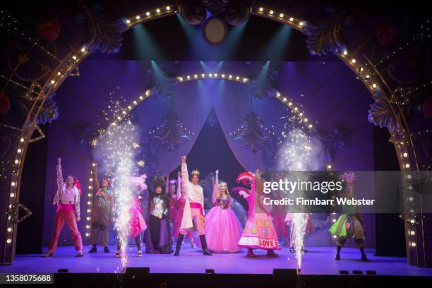 The cast take a bow at the end of the panto on December 09, 2021 in Poole, England. Lighthouse, Poole's Centre for the Arts’ Christmas production of...