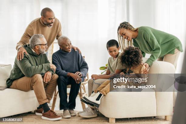 maintaining a healthy social life - legacy stockfoto's en -beelden