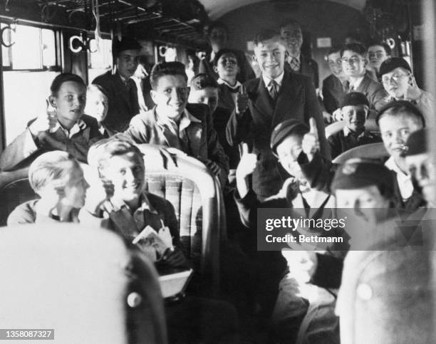 12 454 Evacuee Photos High Res Pictures Getty Images 12-454-evacuee-photos-high-res-pictures-getty-images