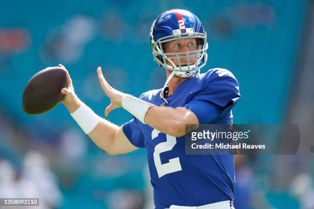 Mike Glennon of the New York Giants warms up prior to the game against the Miami Dolphins at Hard Rock Stadium on December 05, 2021 in Miami Gardens,...
