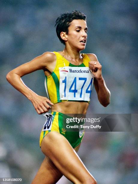 Elana Meyer of South Africa running her way to second place and the silver medal behind Derartu Tulu of Ethiopia in the Women's 10,000 metres on 7th...