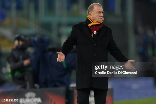 Fatih Terim head coach of Galatasaray during the UEFA Europa League group E match between SS Lazio and Galatasaray at Olimpico Stadium on December...