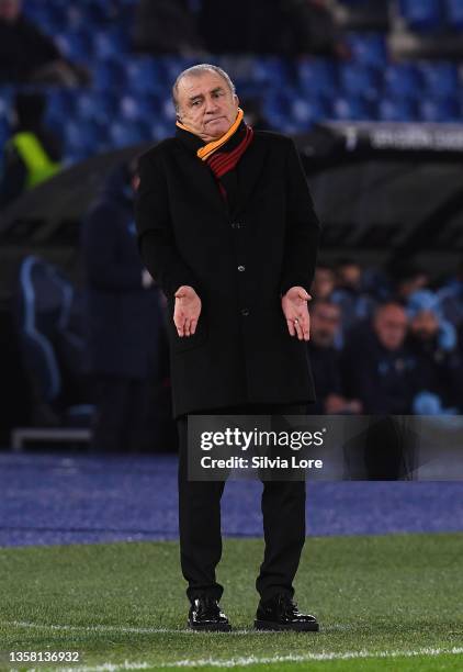 Fatih Terim head coach of Galatasaray gestures during the UEFA Europa League group E match between SS Lazio and Galatasaray at Olimpico Stadium on...