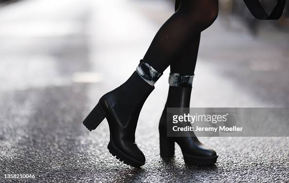Hannah Löhr wearing Cph803 Vitello black boots and mello o socks on ...