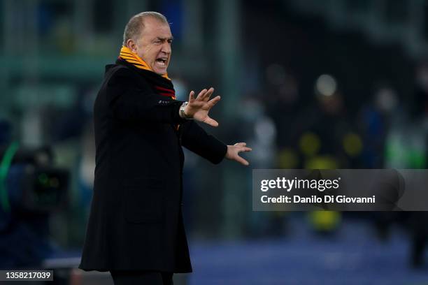 Fatih Terim head coach of Galatasaray during the UEFA Europa League group E match between SS Lazio and Galatasaray at Olimpico Stadium on December...