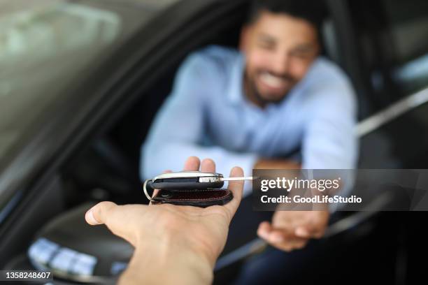 key to a new car - recived stock pictures, royalty-free photos & images