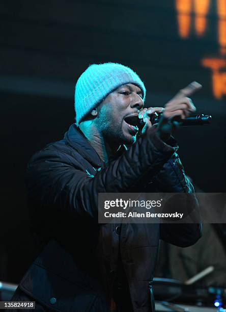 Common Rapper Bill Reilly Common Rap Photos and Premium High Res Pictures - Getty Images