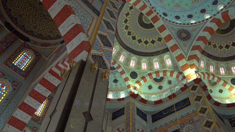 19 Jalil Khayat Mosque Stock Videos, Footage, & 4K Video Clips - Getty ...