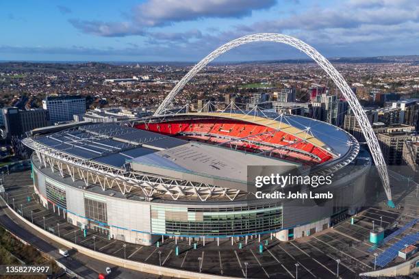 aerial view of wembley stadium and arch. - london football awards stock pictures, royalty-free photos & images